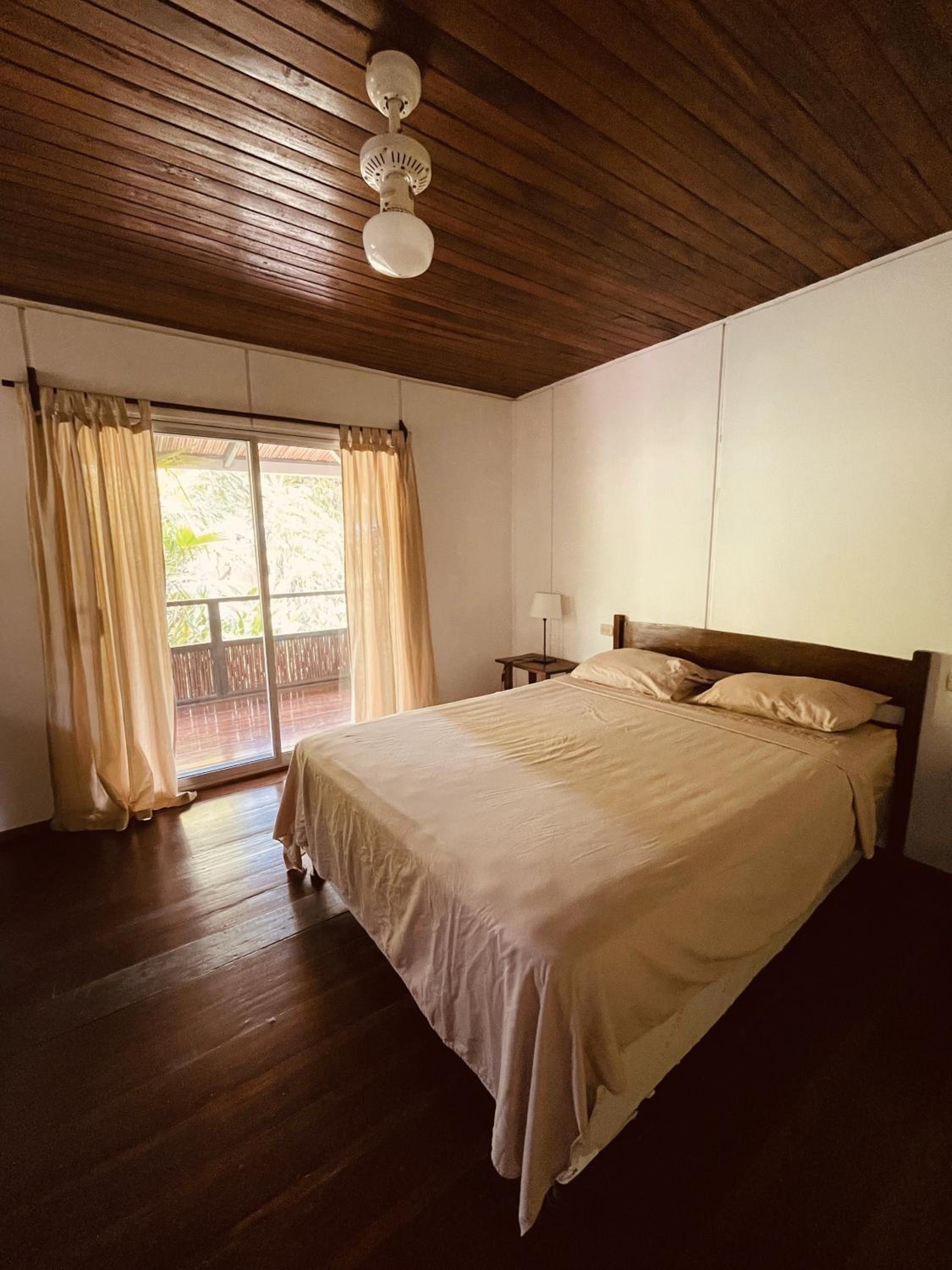 El Clan Hostel