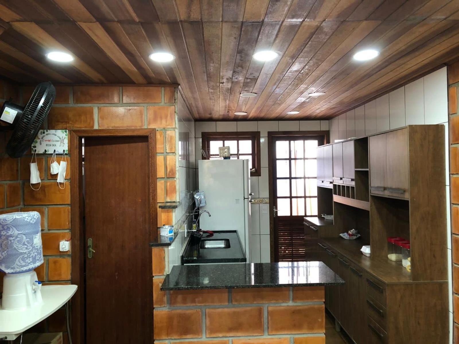 Kitnet na Martim de Sá - Caraguatatuba