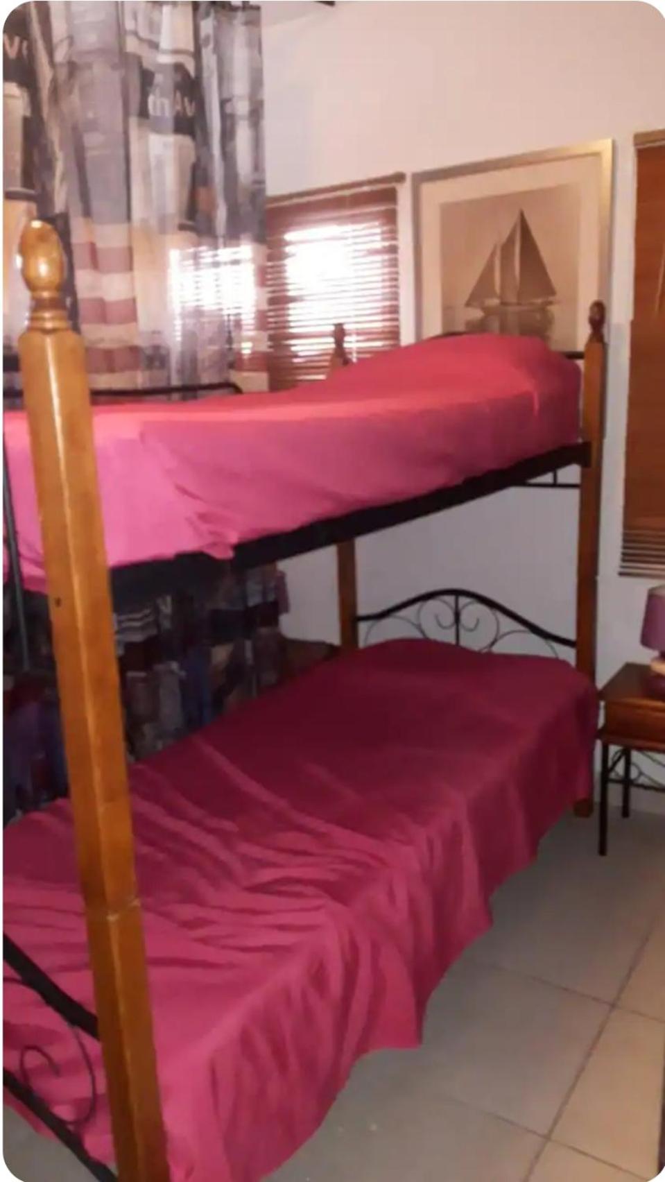 FIRST DAY HOSTEL on ARUBA