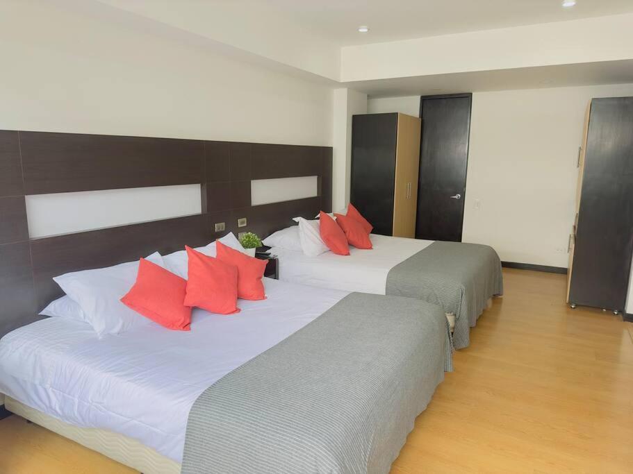 CONT 606 Céntrico y Exclusivo Apartamento