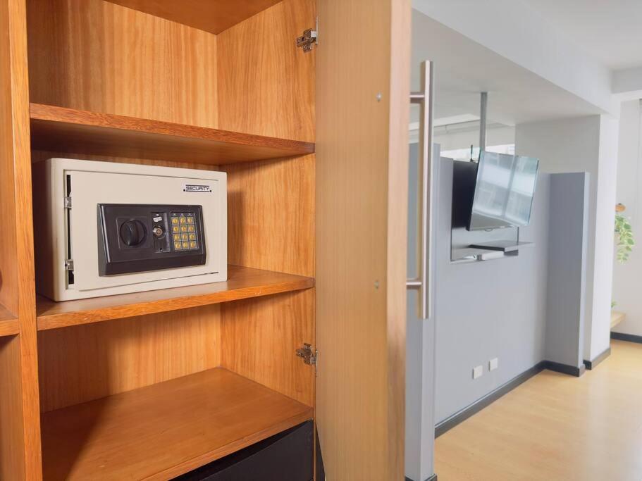 CONT 606 Céntrico y Exclusivo Apartamento