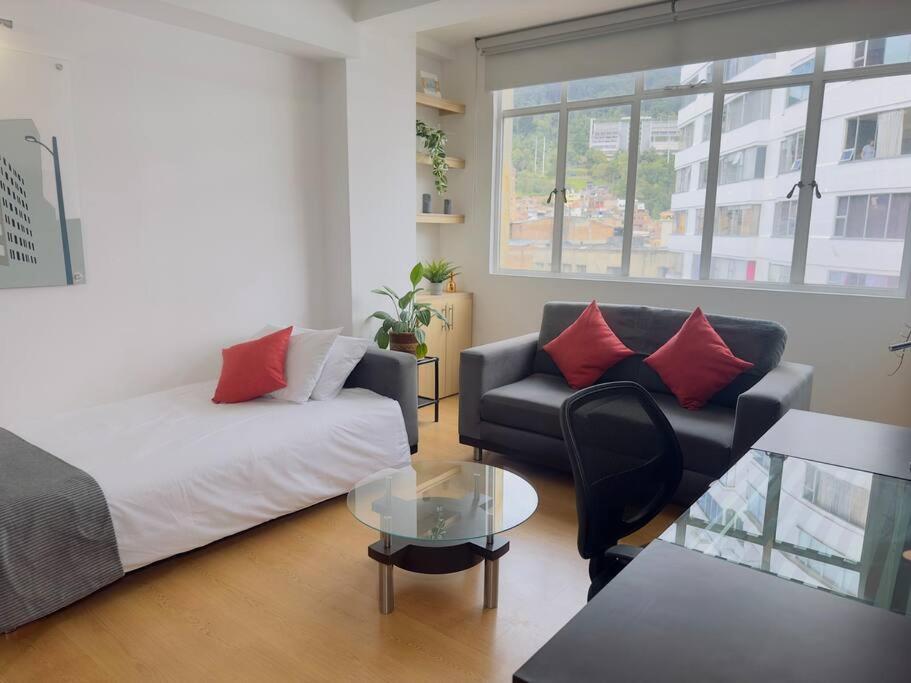 CONT 606 Céntrico y Exclusivo Apartamento