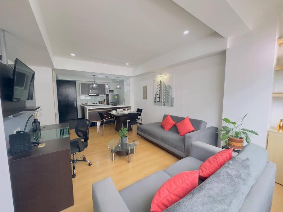 CONT 606 Céntrico y Exclusivo Apartamento