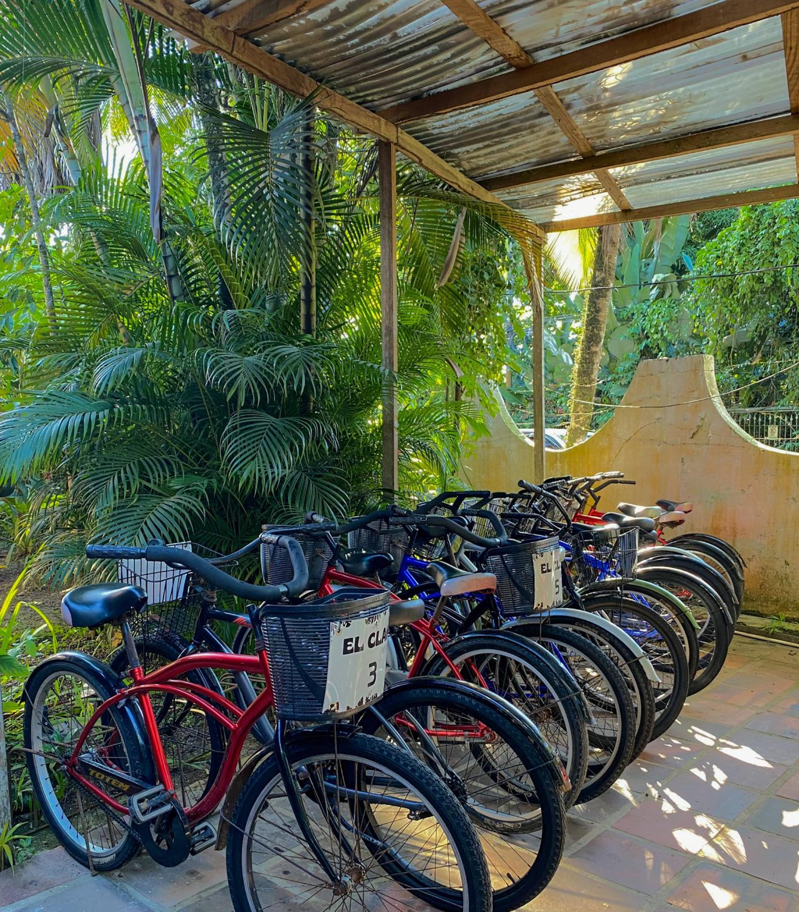 El Clan Hostel