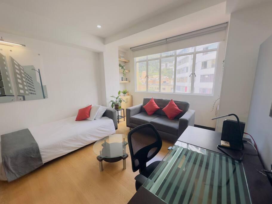 CONT 606 Céntrico y Exclusivo Apartamento