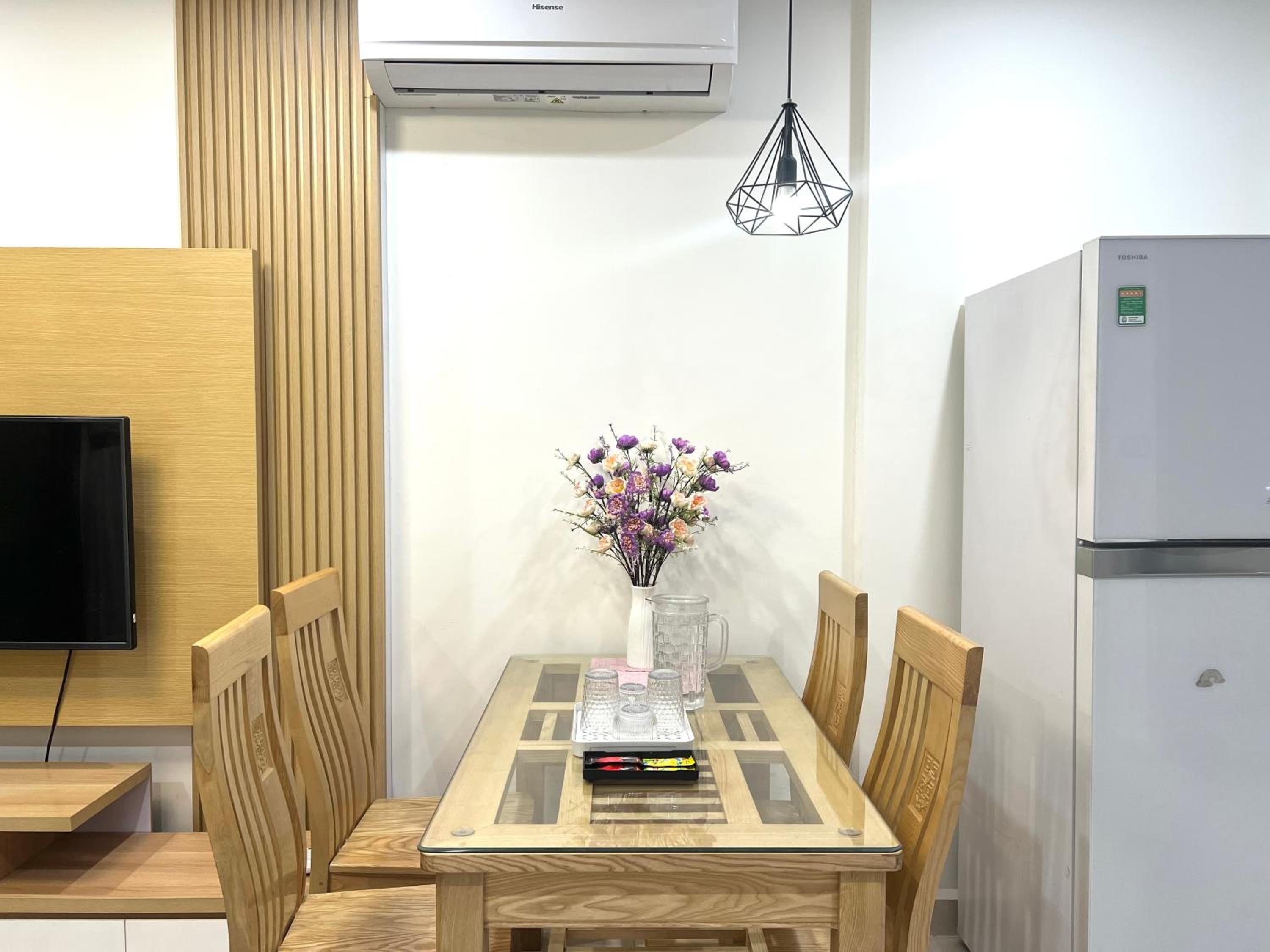 KKHomestay S102 Vinhomes Ocean Park - Book with us, and we will never cancel your booking on our end