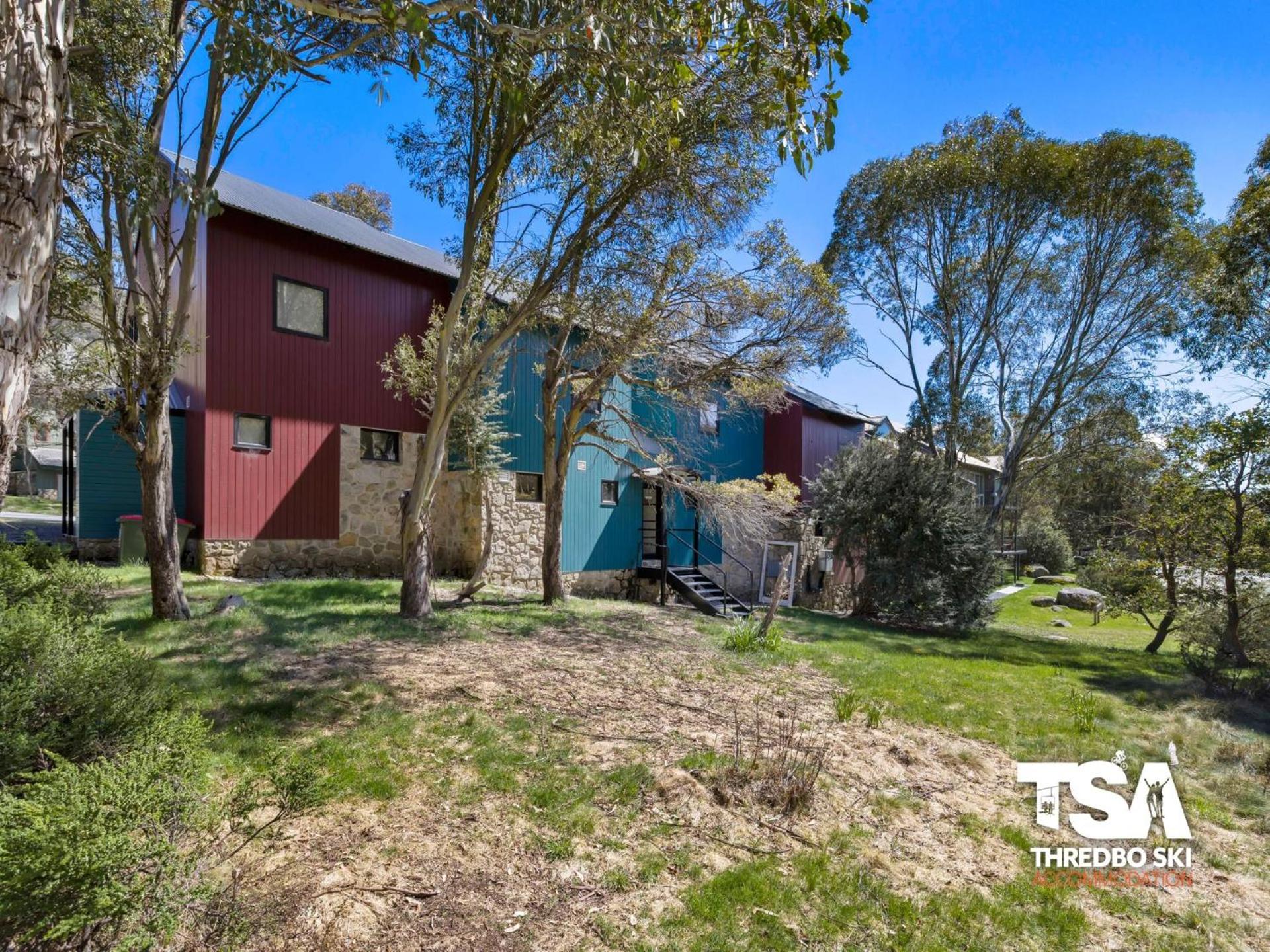 Ironmongie 3, Woodridge