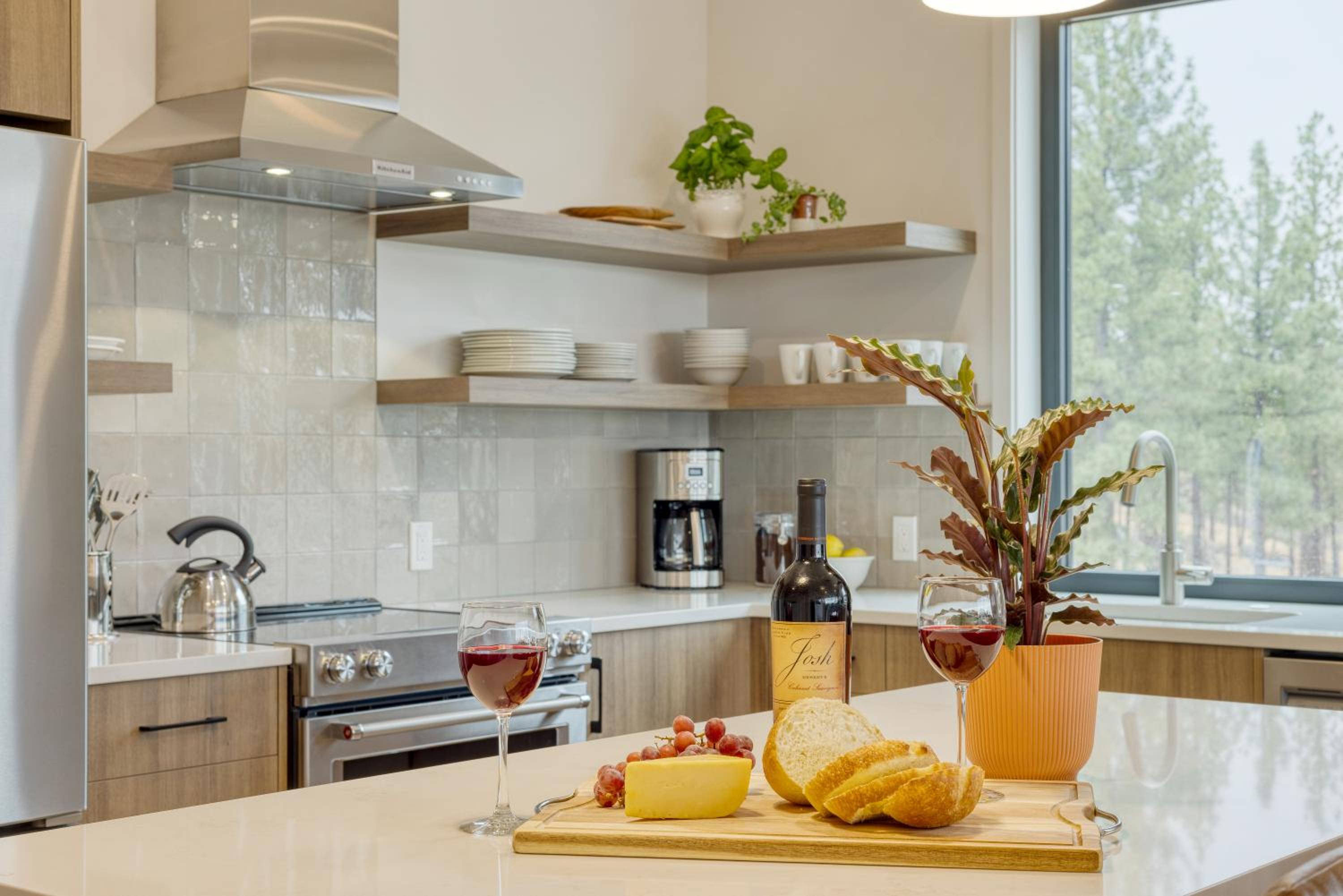 The Aerie Suites by AvantStay