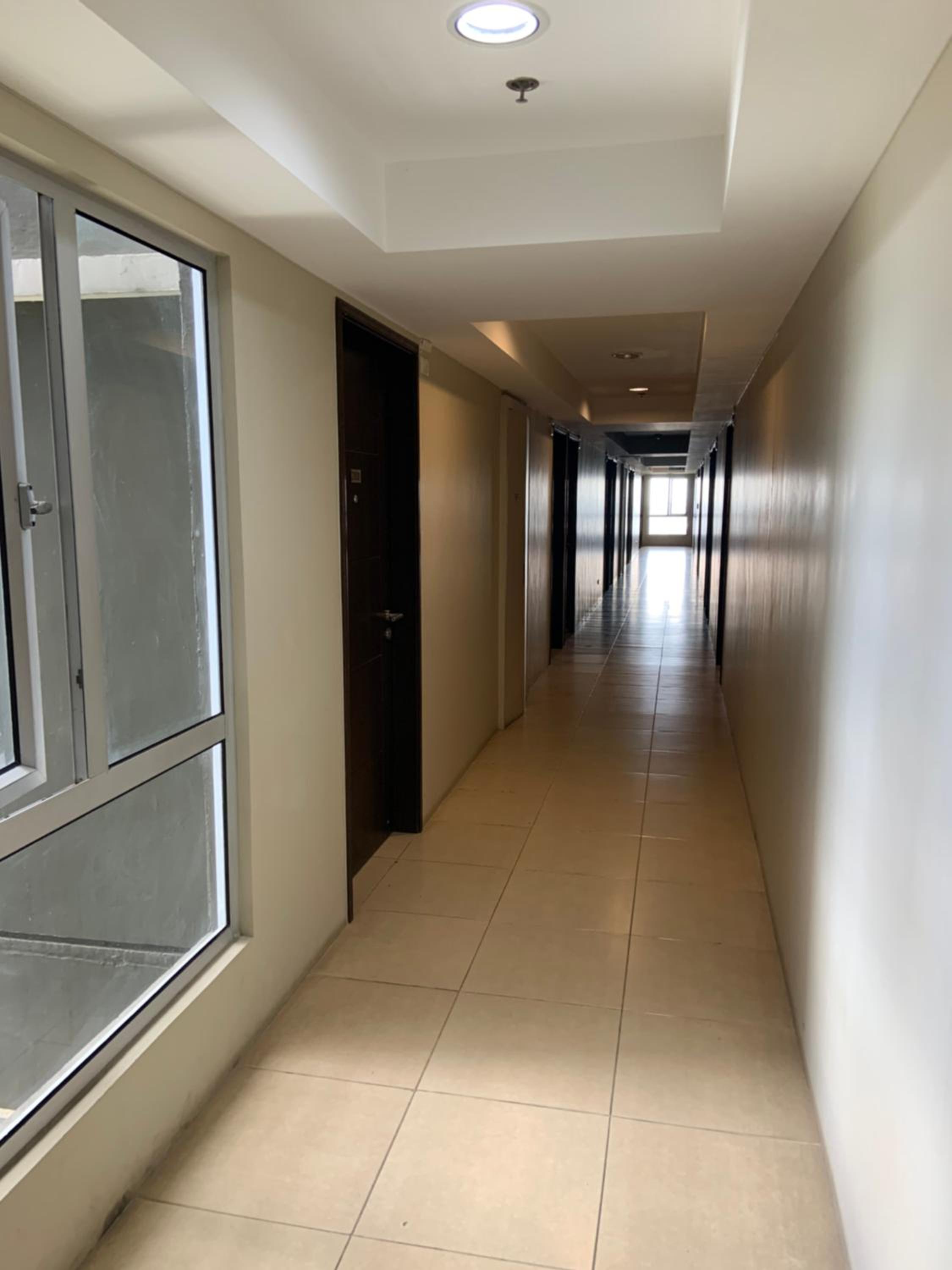 Cozy on the 28th! IT Park Cebu City view 2