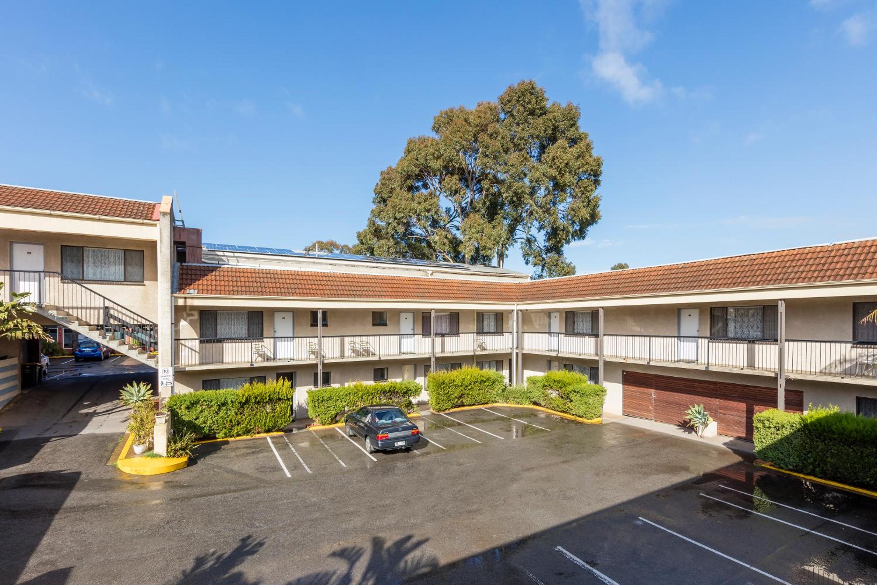 Adelaide Granada Motor Inn - Image 3