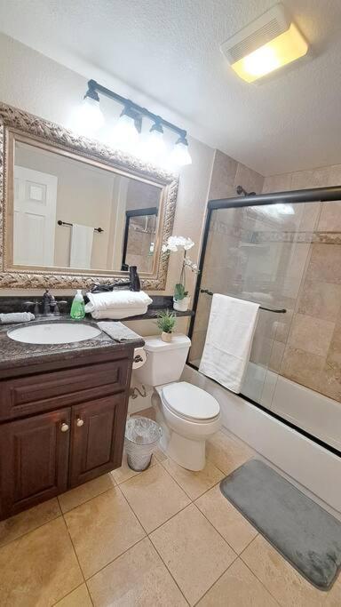 San Diego Vacations - Venetian Luxury condo La Jolla, Spa, Pool, Gym - Property Image 23