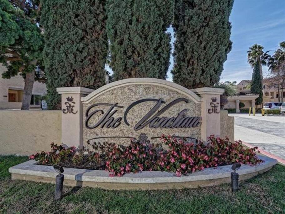 San Diego Vacations - Venetian Luxury condo La Jolla, Spa, Pool, Gym - Property Image 19