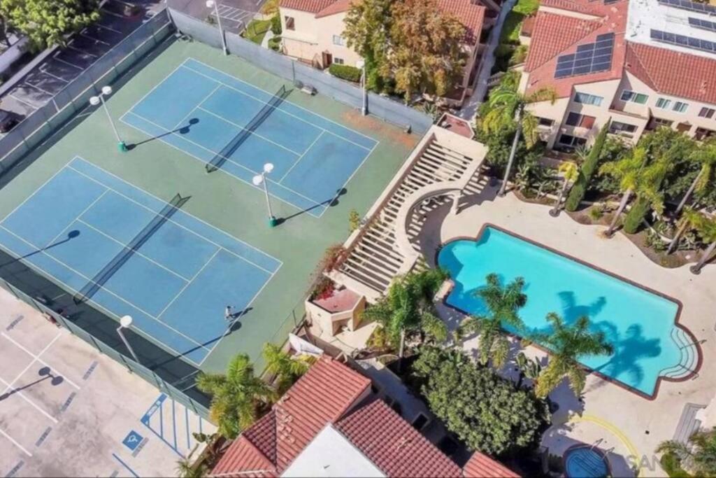 San Diego Vacations - Venetian Luxury condo La Jolla, Spa, Pool, Gym - Property Image 18
