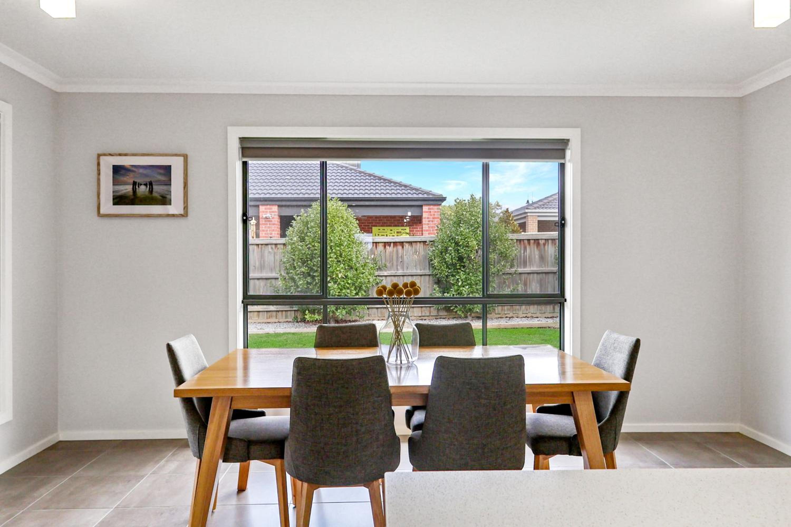 The Shore- Modern family getaway, aircon, sleeps 10, pets welcome, boat parking, Bellarine Peninsula