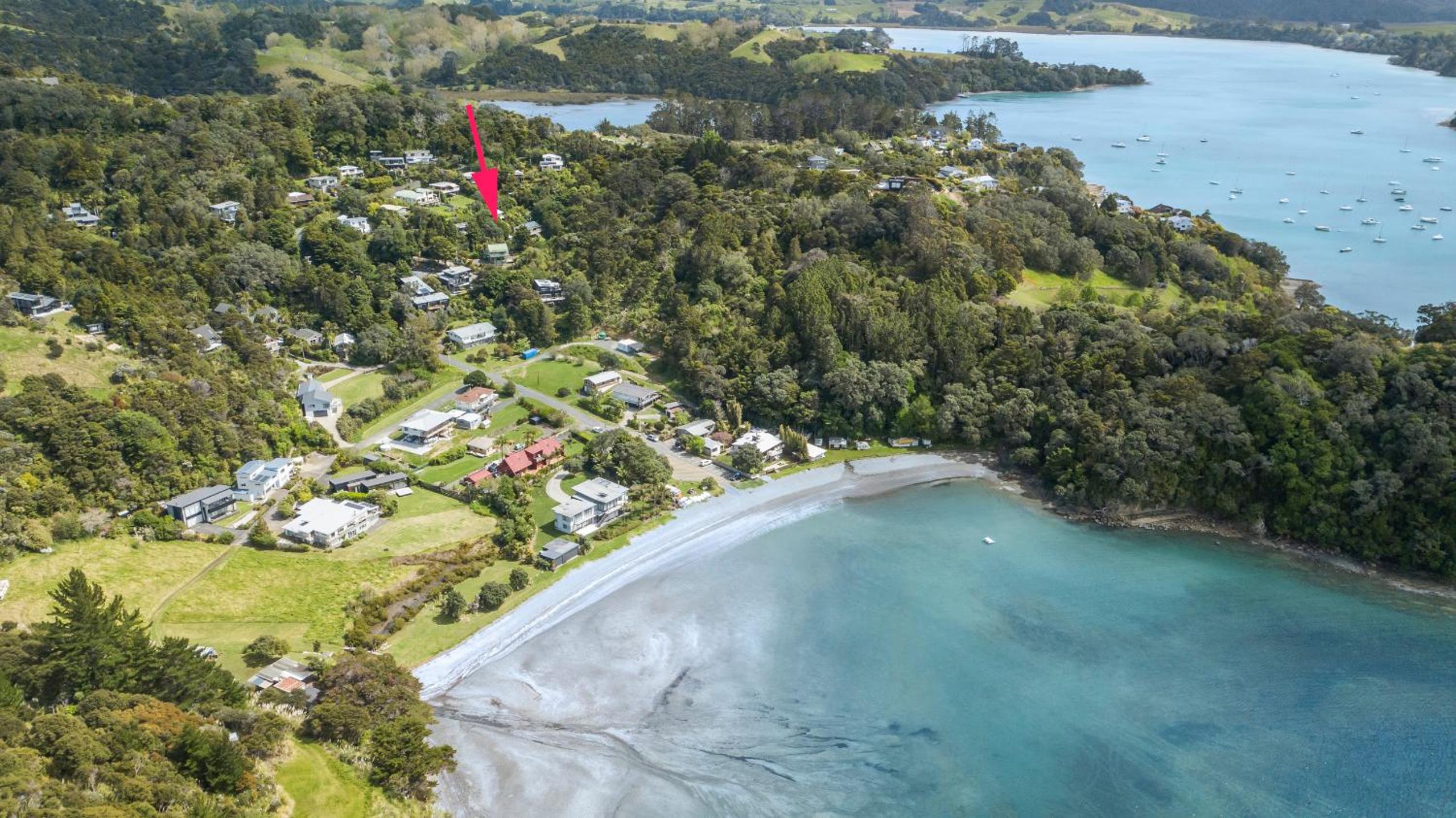 Opahi TreeHouse - Mahurangi West Holiday Home