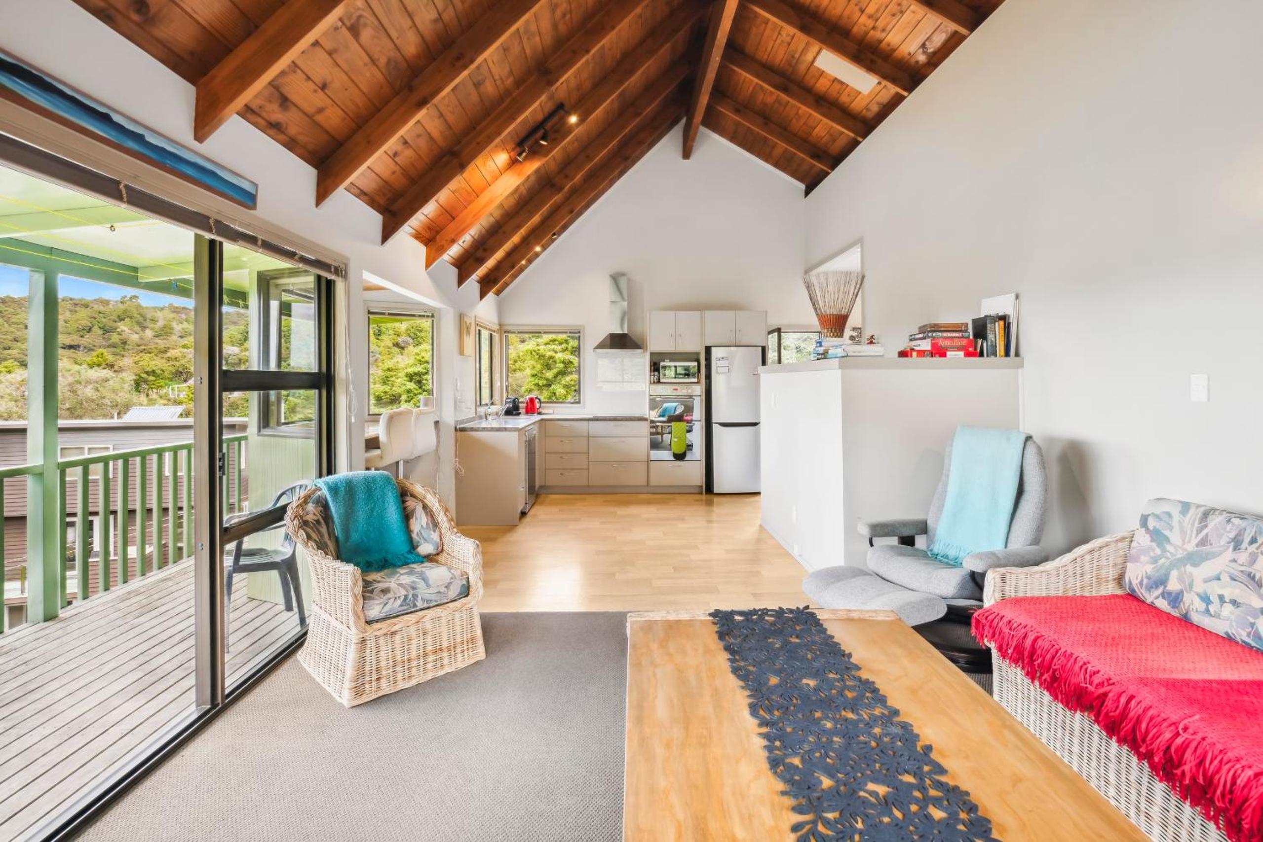 Opahi TreeHouse - Mahurangi West Holiday Home