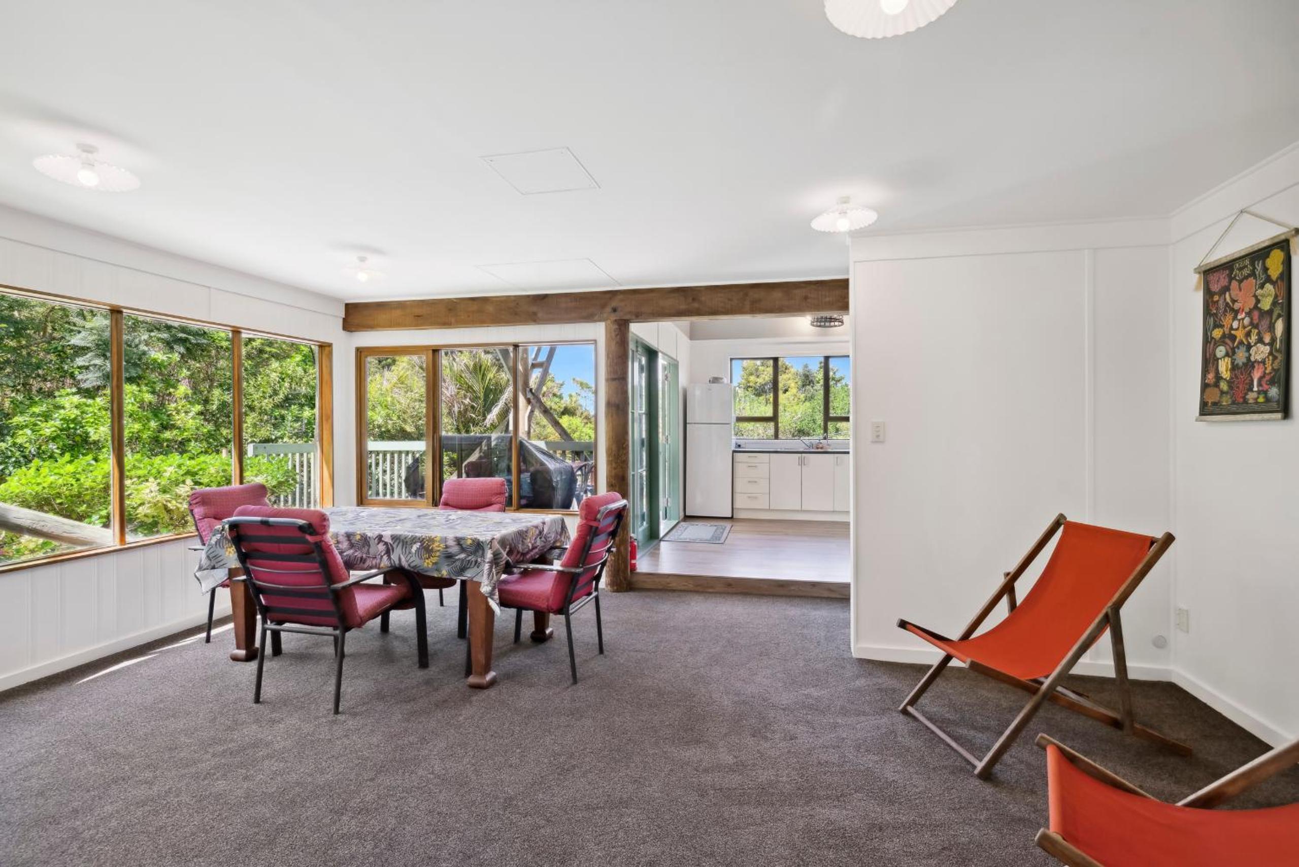 Opahi TreeHouse - Mahurangi West Holiday Home