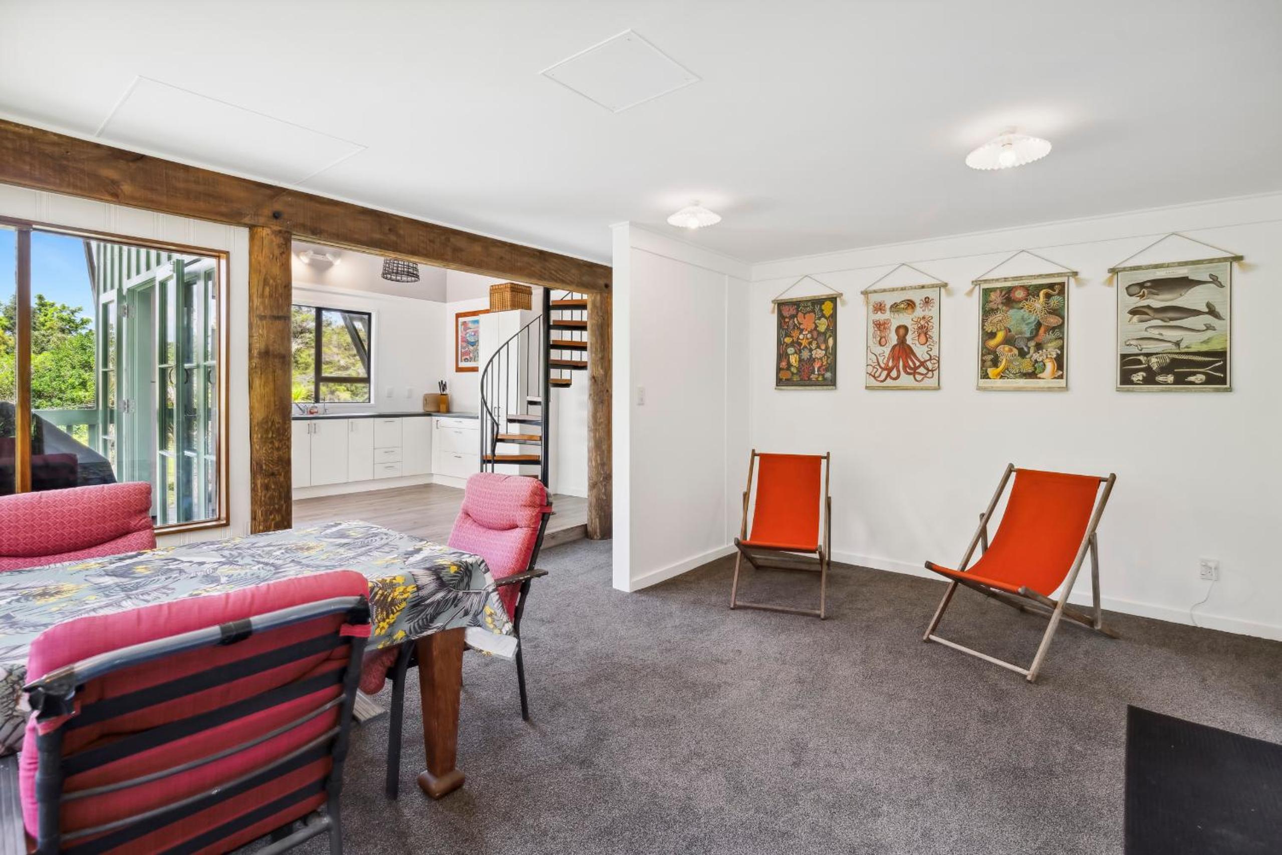 Opahi TreeHouse - Mahurangi West Holiday Home
