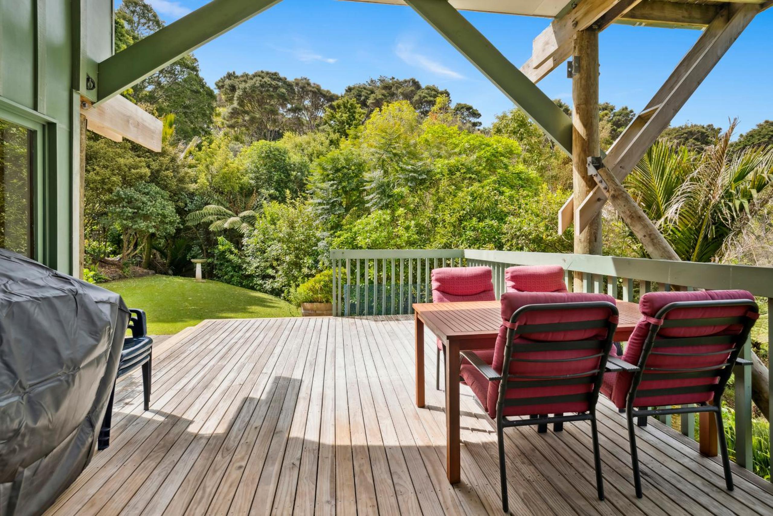 Opahi TreeHouse - Mahurangi West Holiday Home