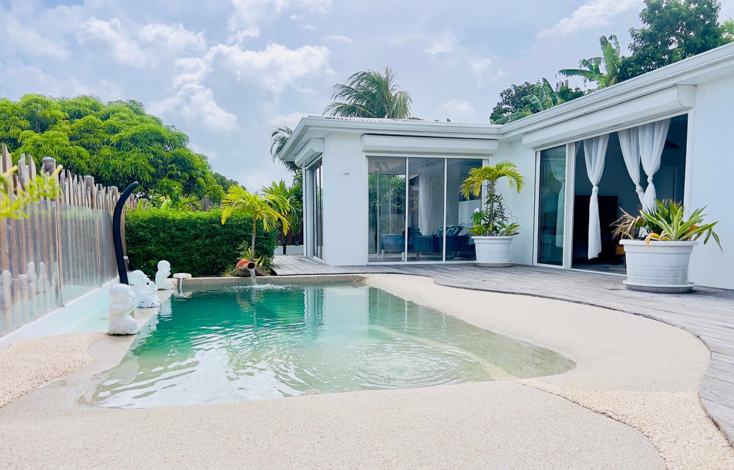 Villa Amaryllis luxueuse,piscine,vue mer,plage view 4