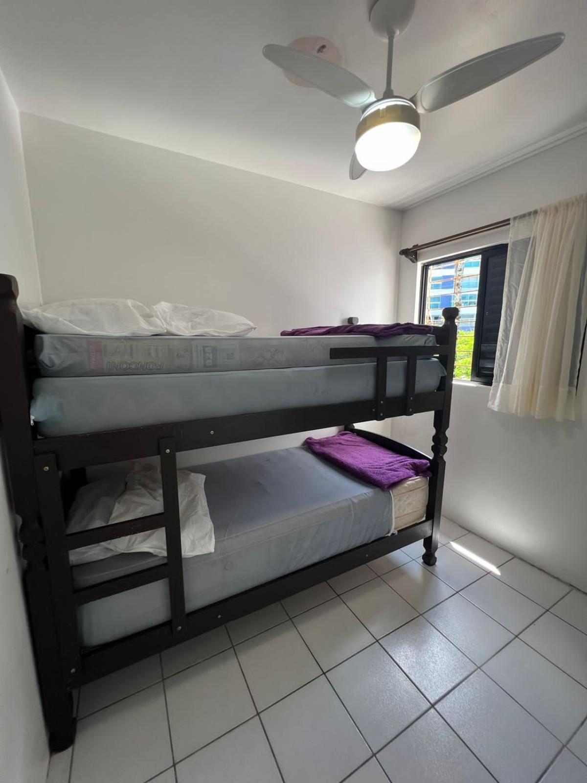 Triplex White em Caiobá-Matinhos-Pr a 200 mt do mar