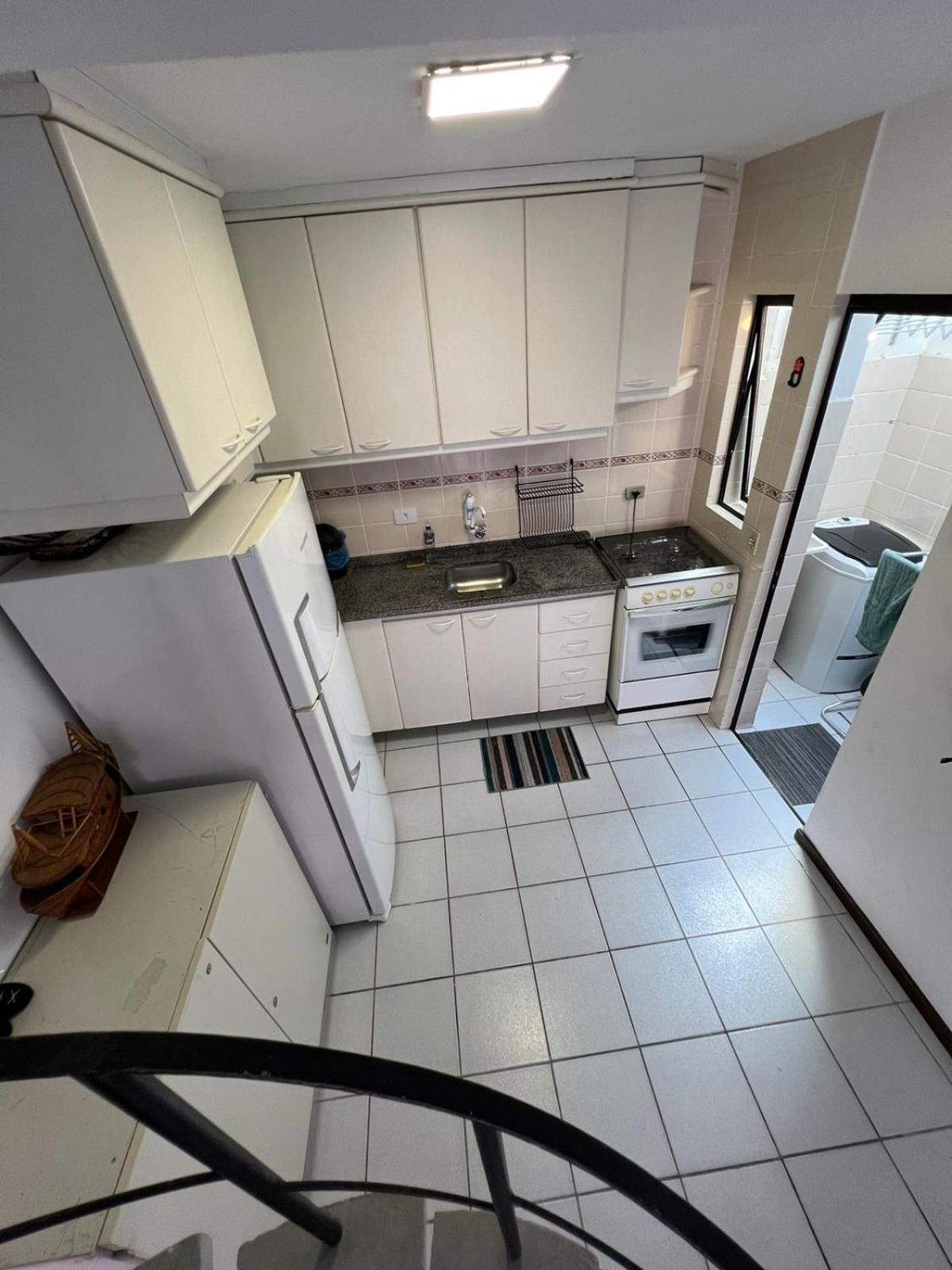Triplex White em Caiobá-Matinhos-Pr a 200 mt do mar