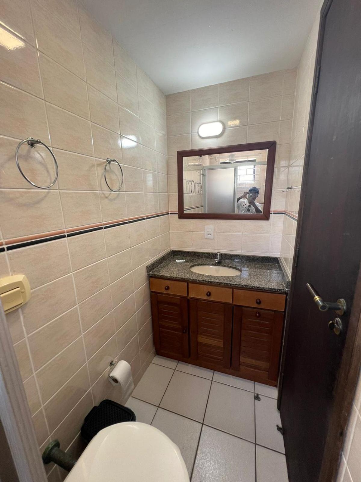 Triplex White em Caiobá-Matinhos-Pr a 200 mt do mar