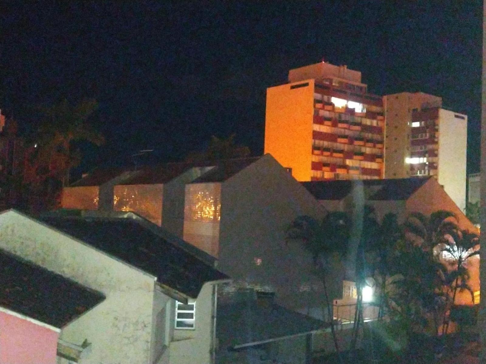 Triplex White em Caiobá-Matinhos-Pr a 200 mt do mar