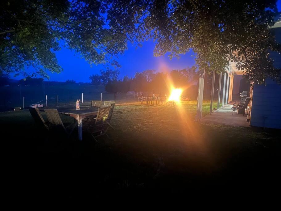 Red Hill Farmstay Bathurst 3BR Spacious inside and out!