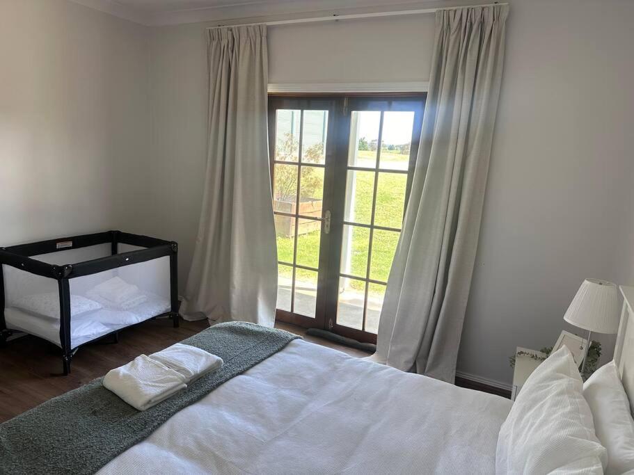 Red Hill Farmstay Bathurst 3BR Spacious inside and out!