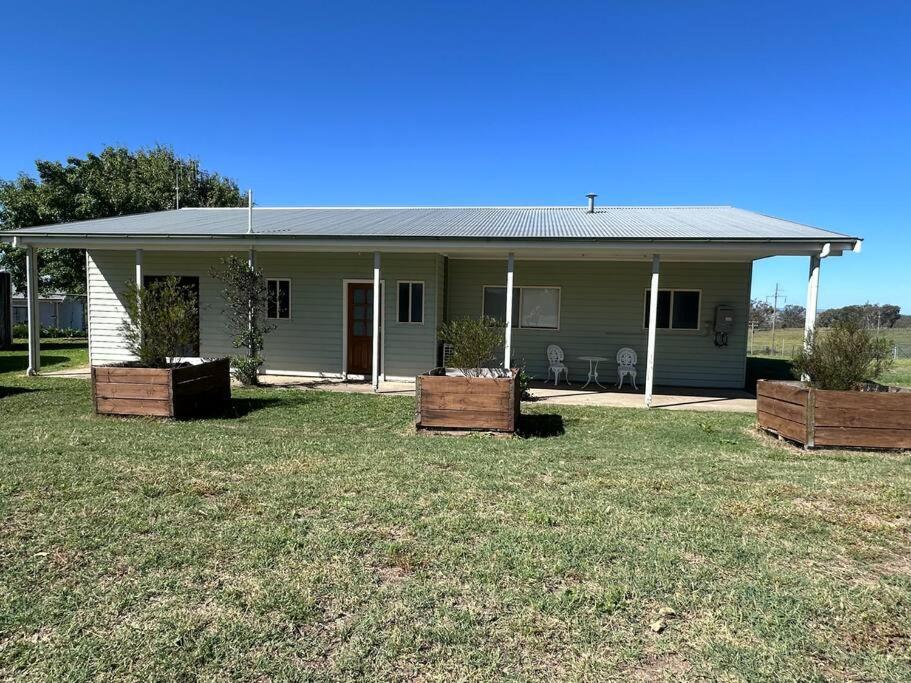 Red Hill Farmstay Bathurst 3BR Spacious inside and out!
