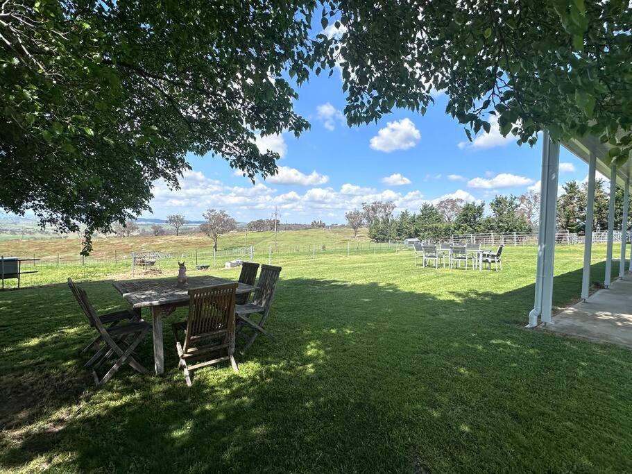 Red Hill Farmstay Bathurst 3BR Spacious inside and out!