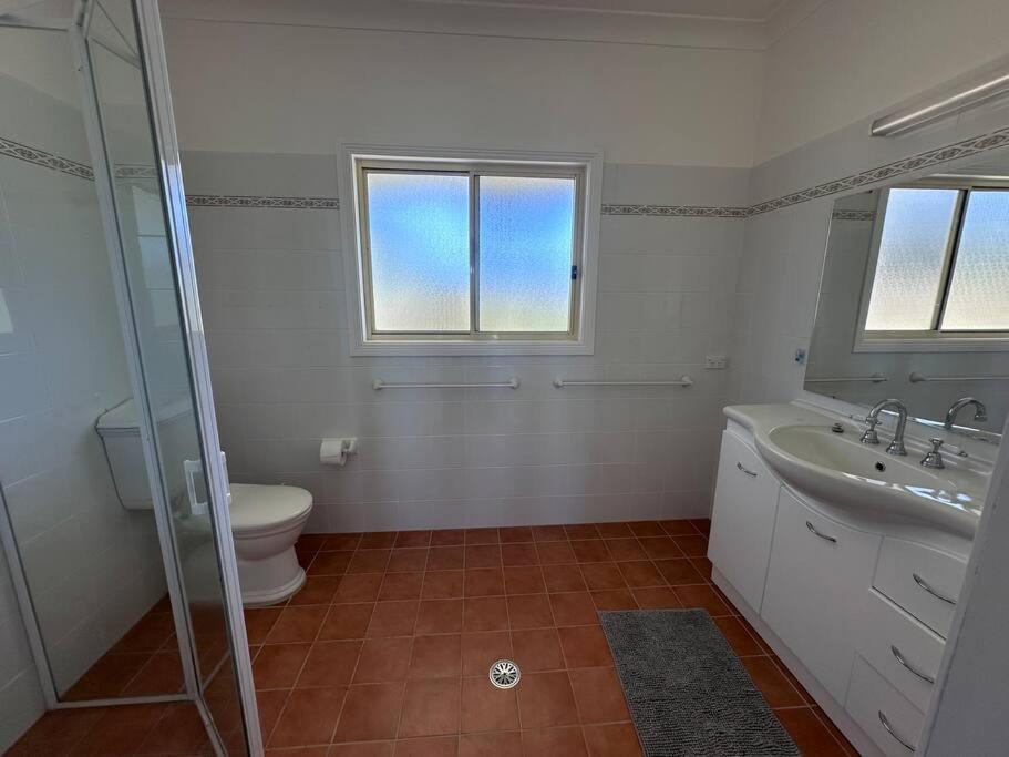 Red Hill Farmstay Bathurst 3BR Spacious inside and out!