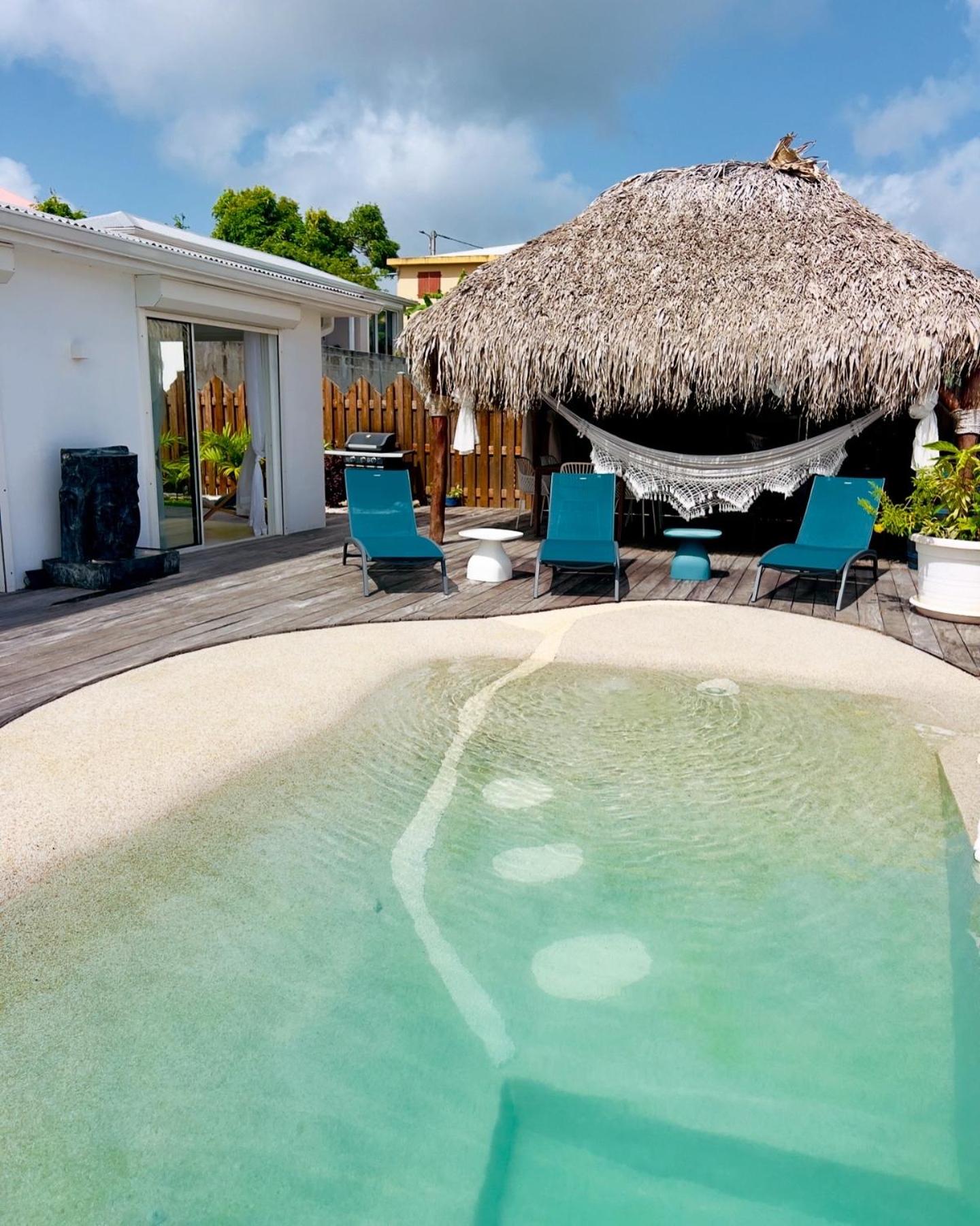 Villa Amaryllis luxueuse,piscine,vue mer,plage view 3
