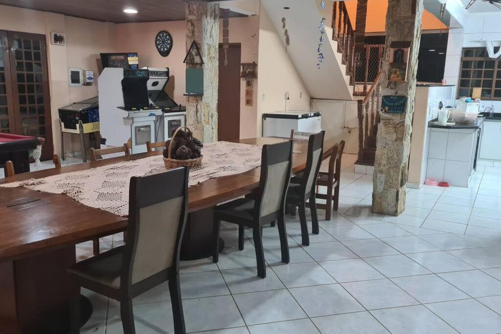 Chácara em Piracaia 4 suítes 3mil mts