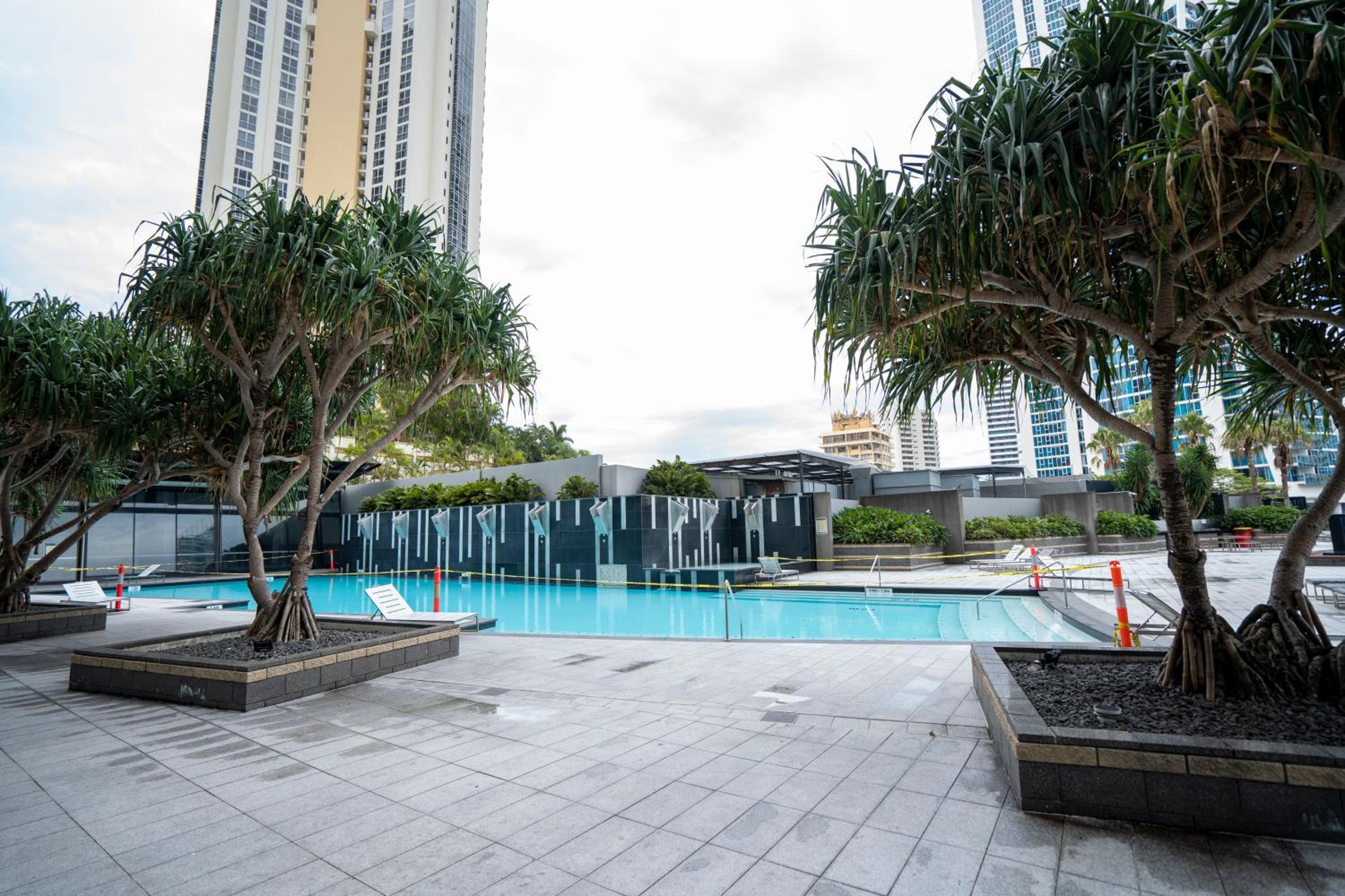 Circle on Cavill 2 bedroom 2 Bathroom