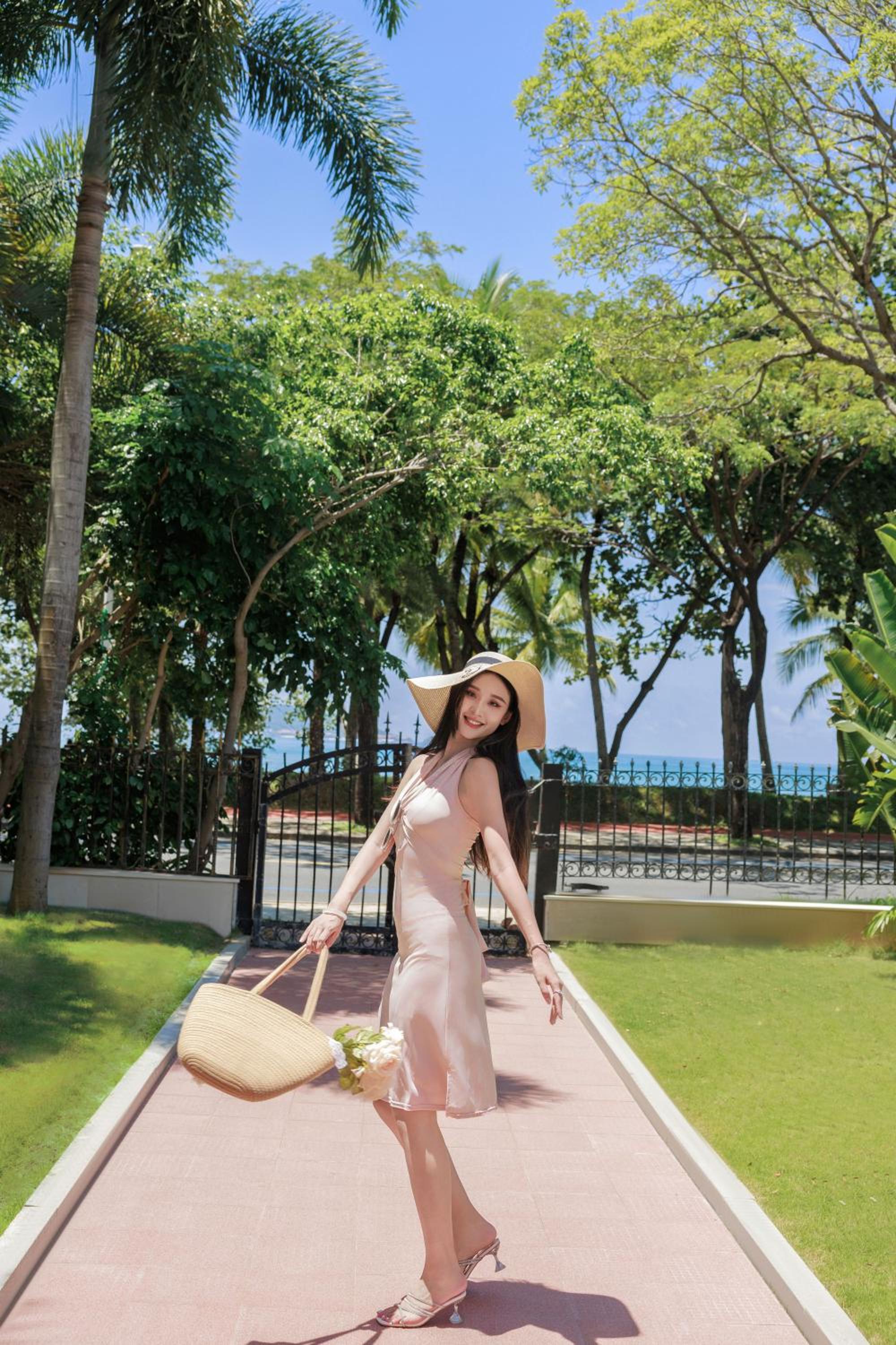 Crowne Plaza Resort Sanya Bay by IHG