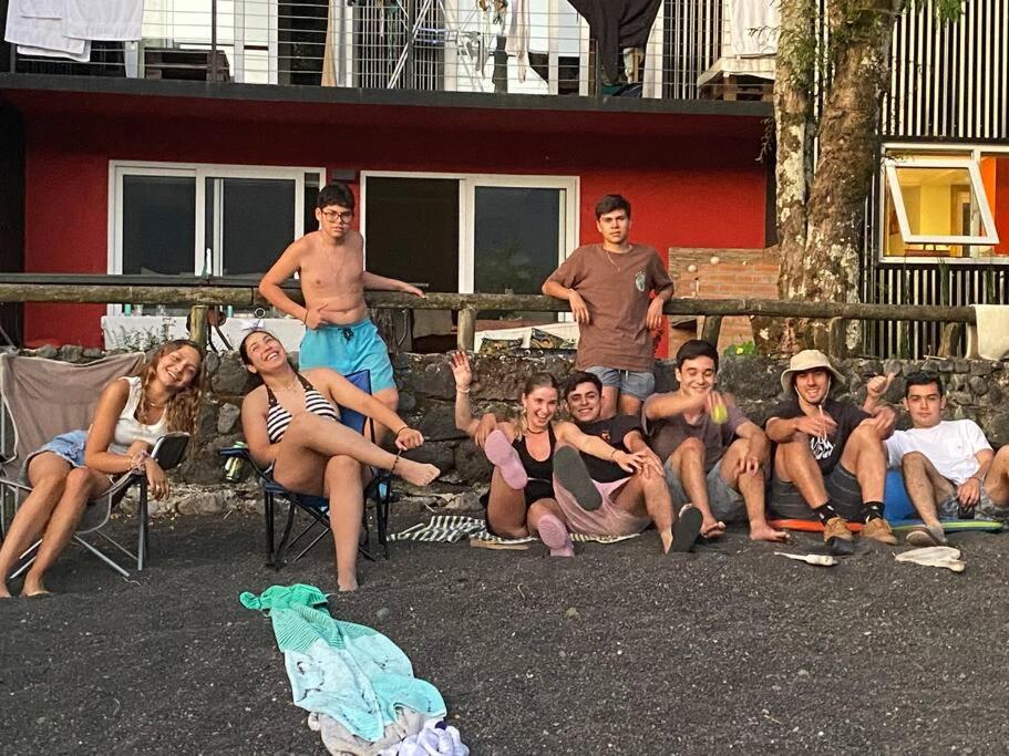 Gran casa orilla playa,12 personas,5 dormitorios