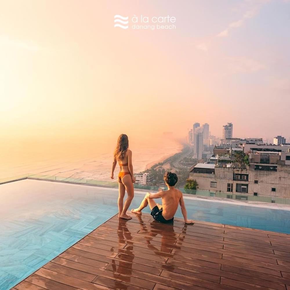 Romantic APT with SeaView - Beachfont view 2
