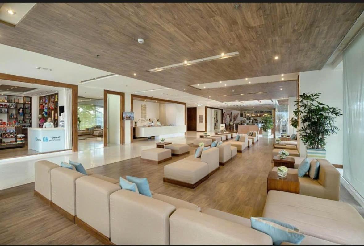 Romantic APT with SeaView - Beachfont view 3
