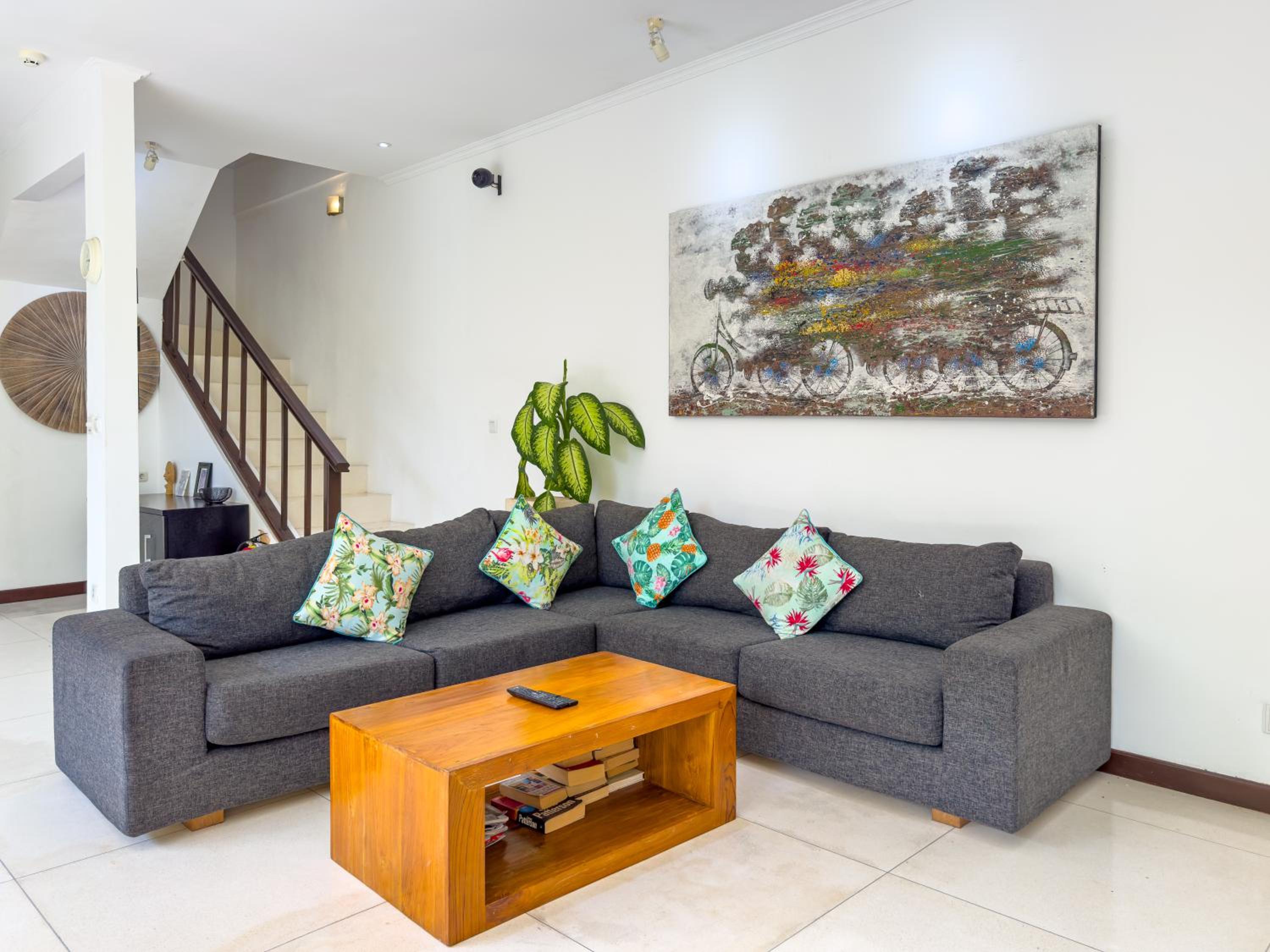 Villa Krisna managed by Villa Bugis view 5