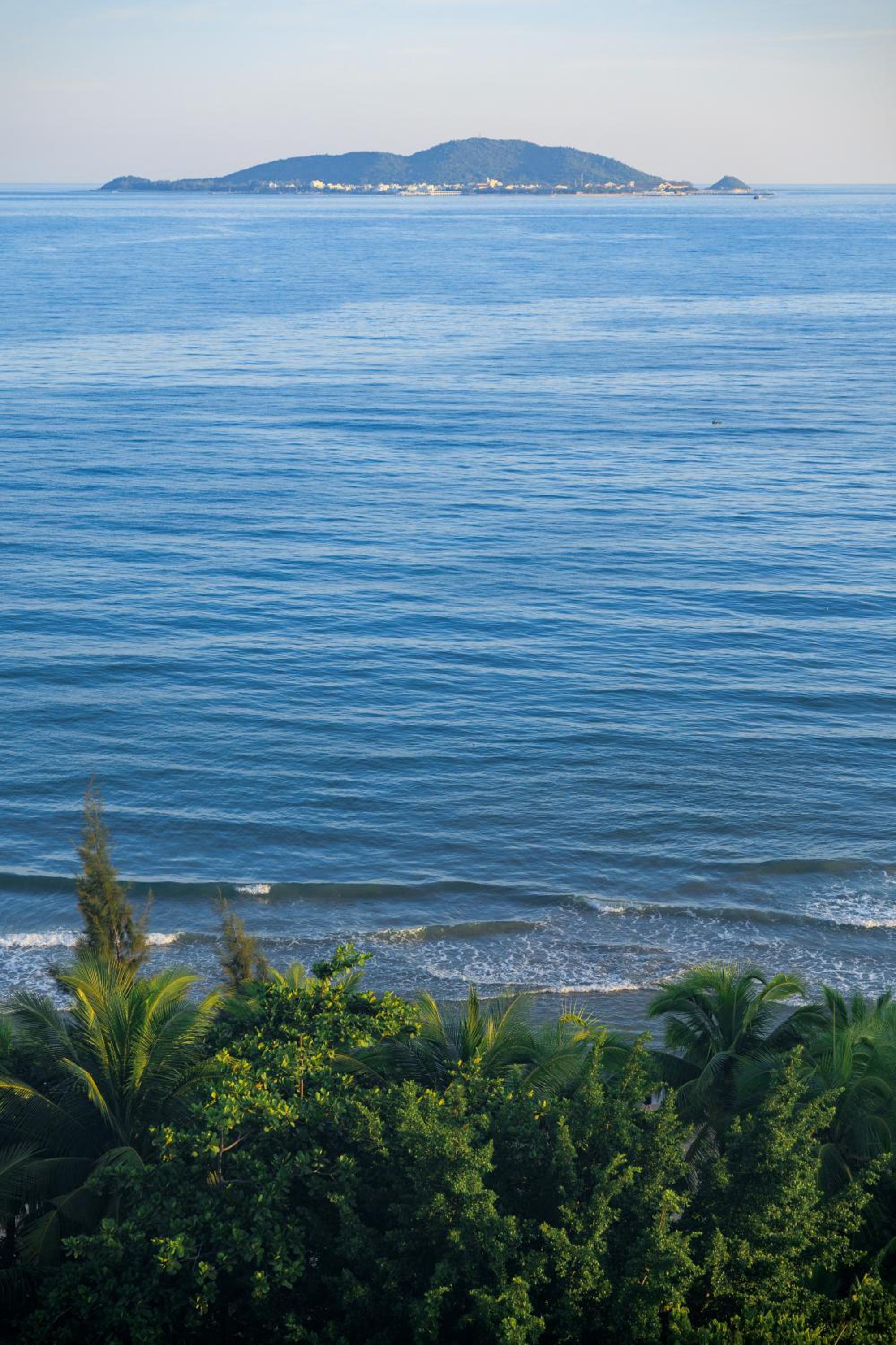 Crowne Plaza Resort Sanya Bay by IHG