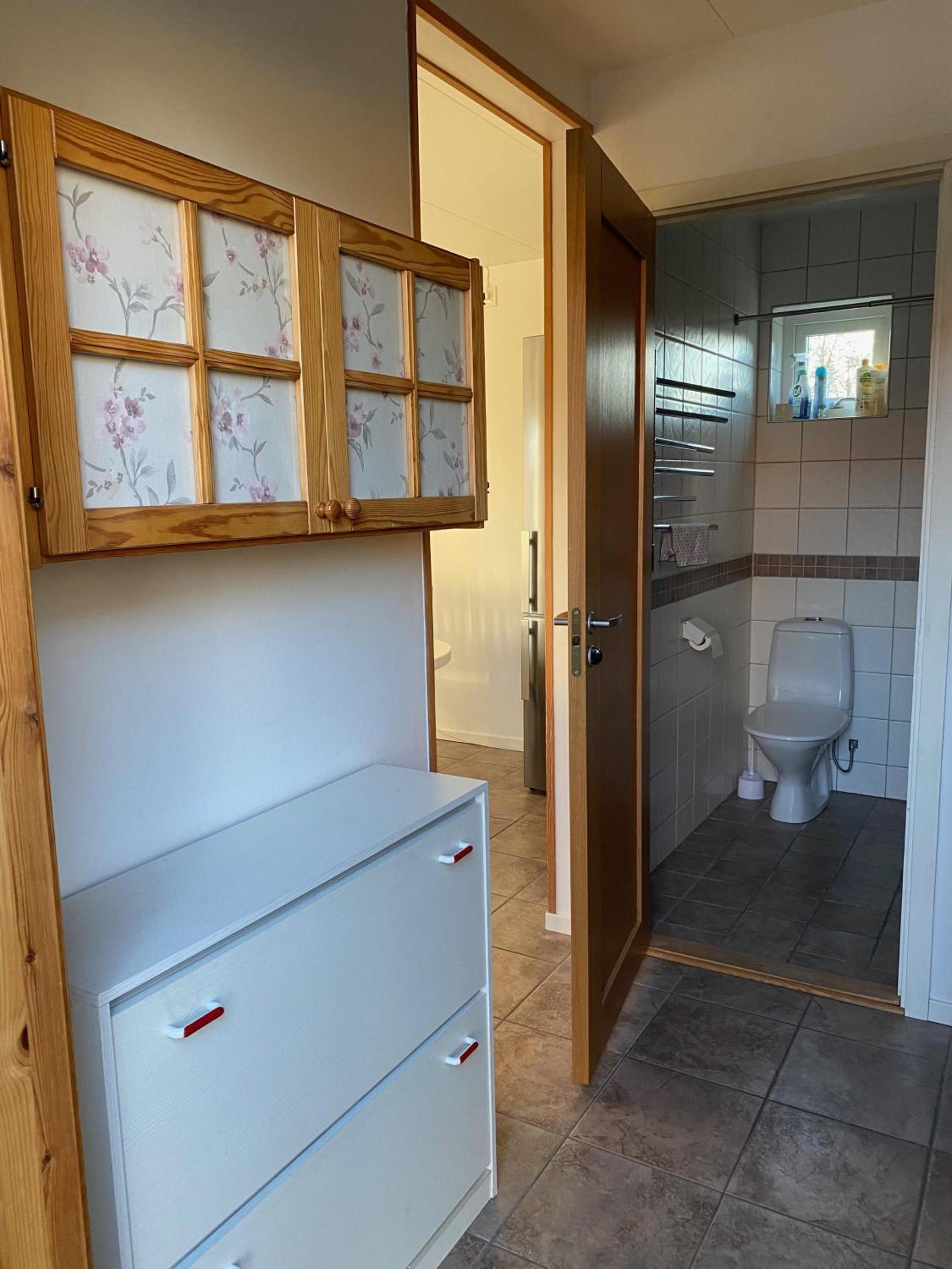Nice Home In Sandsjöfors With 1 Bedrooms, Wifi And Jacuzzi view 3