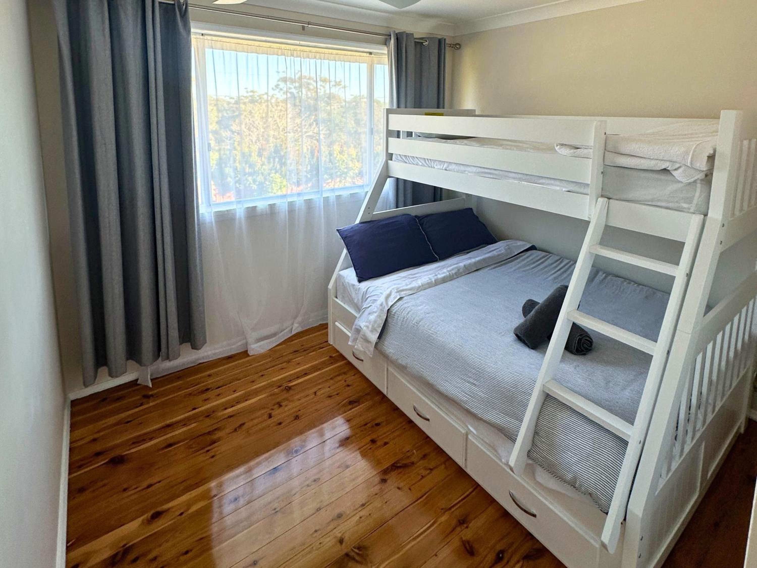 Coastal Escape Noraville - Family Friendly Home - Woodfire Pizza Oven