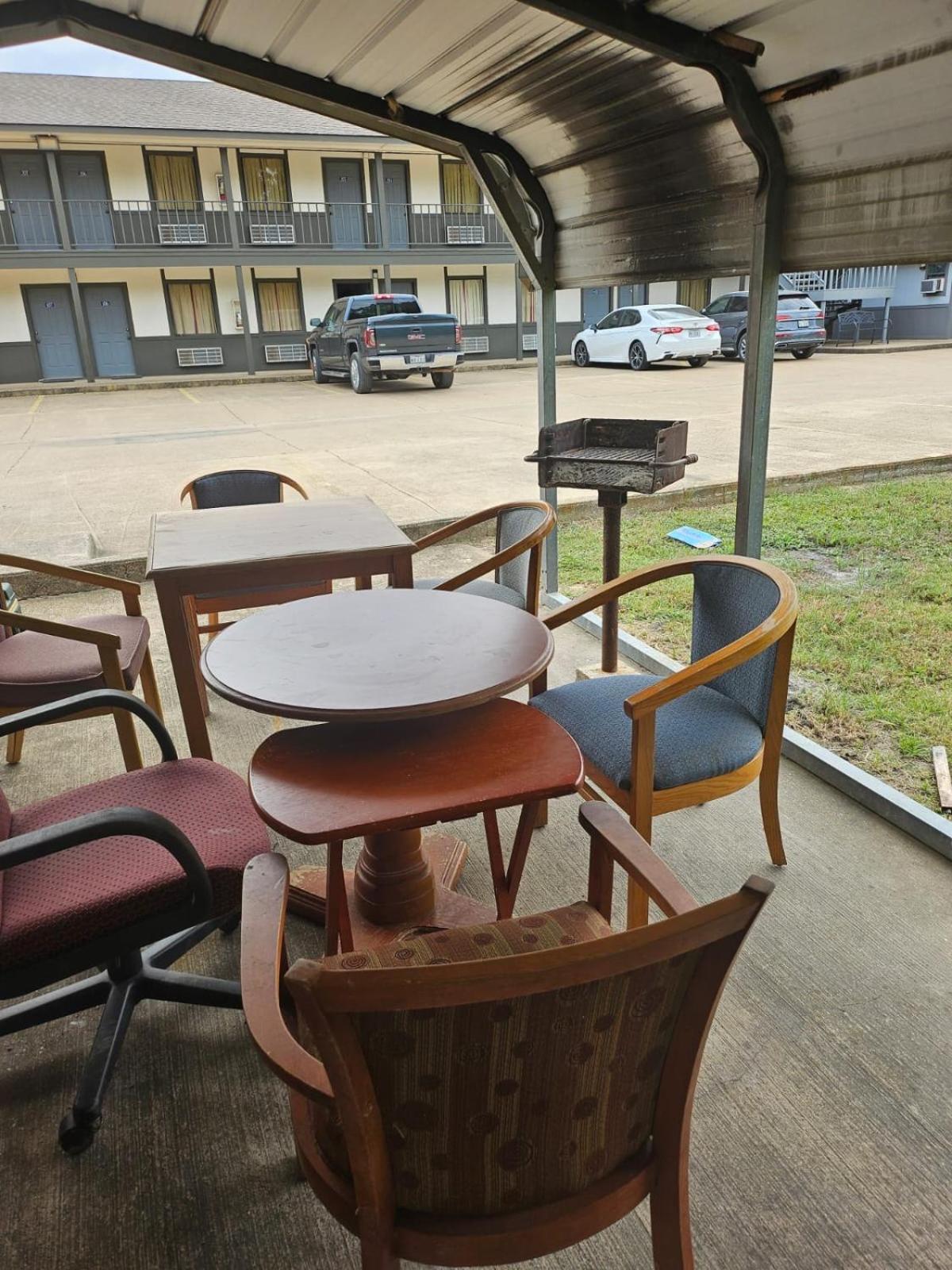 Regency Inn view 5
