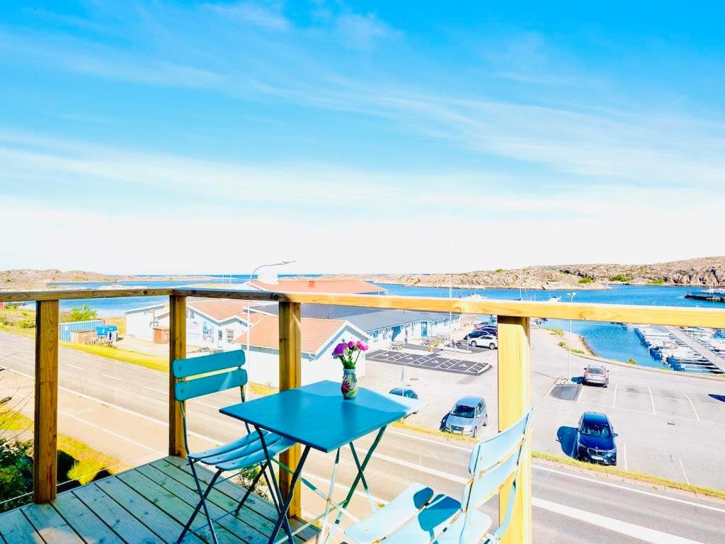 Amazing Home In Väjern With 4 Bedrooms And Wifi view 2