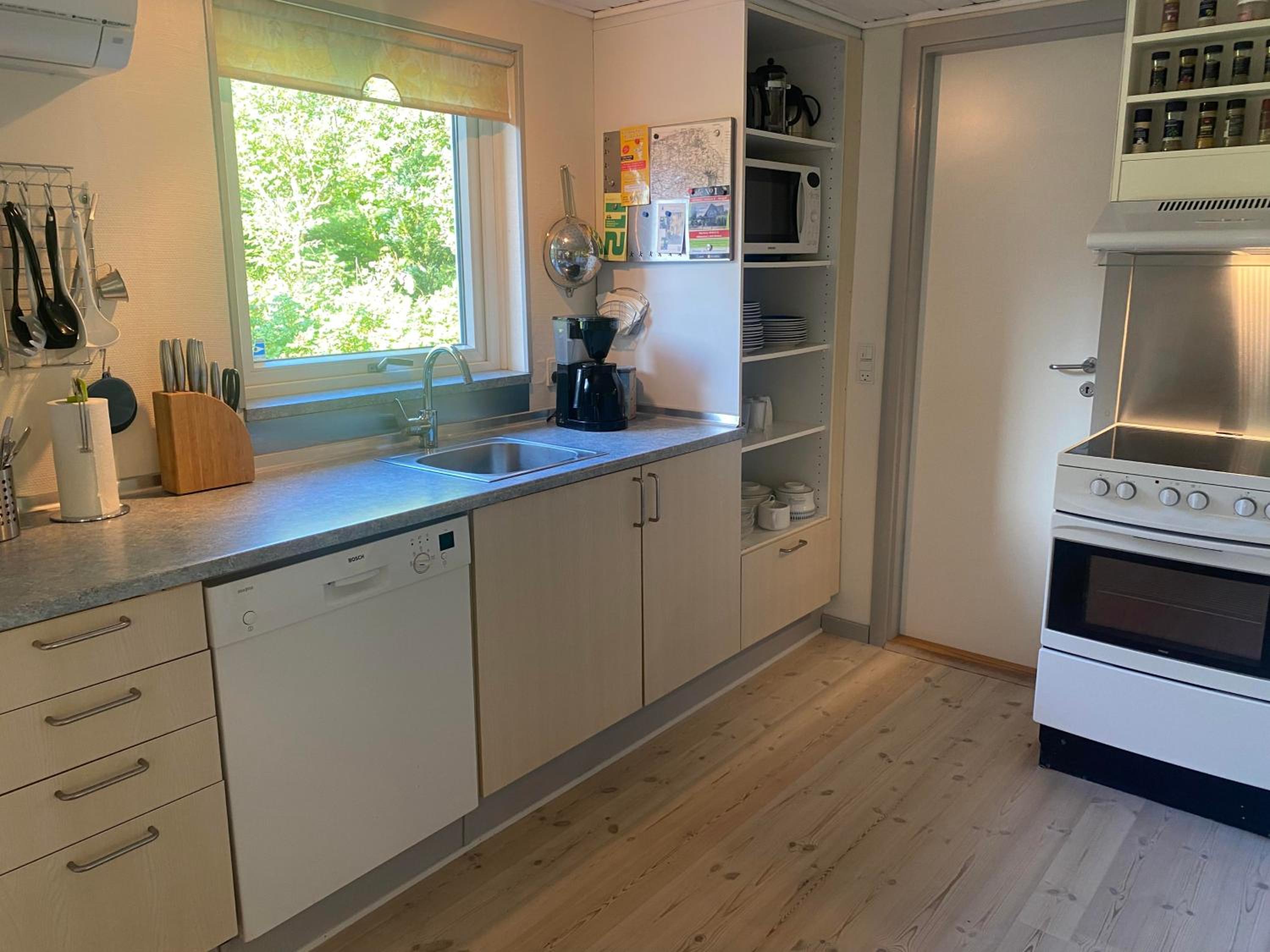 Beautiful Home In Glesborg With 3 Bedrooms And Wifi view 3