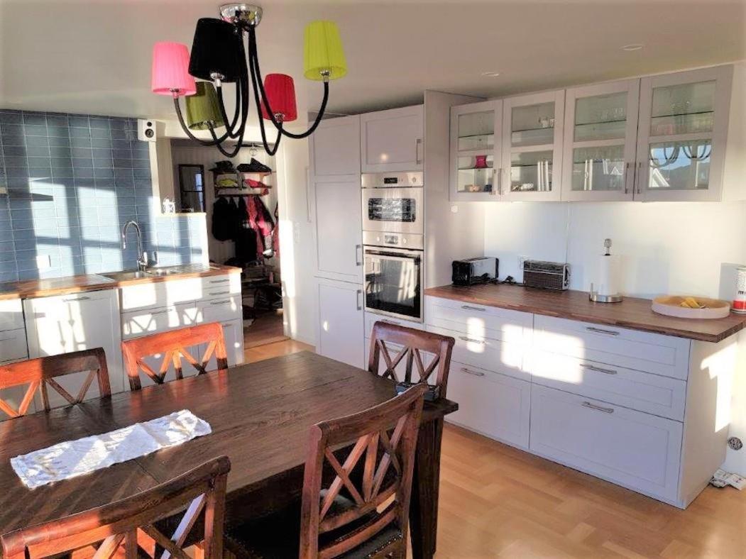 Amazing Home In Hamburgsund With 4 Bedrooms view 4