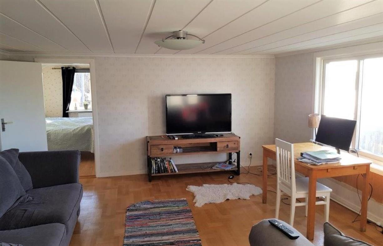 Amazing Home In Hamburgsund With 4 Bedrooms view 5