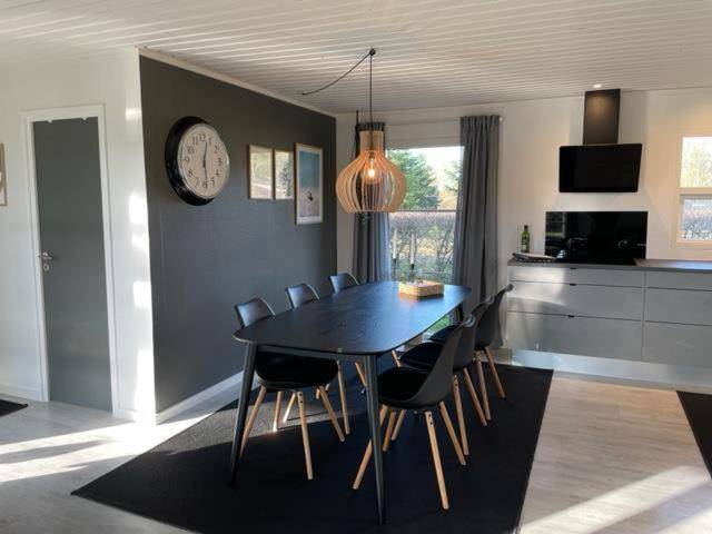 Beautiful Home In Farsø With Internet